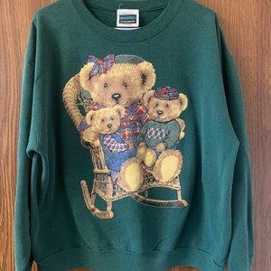 Vintage Teddy Bear Crewneck Sweatshirt! 

l